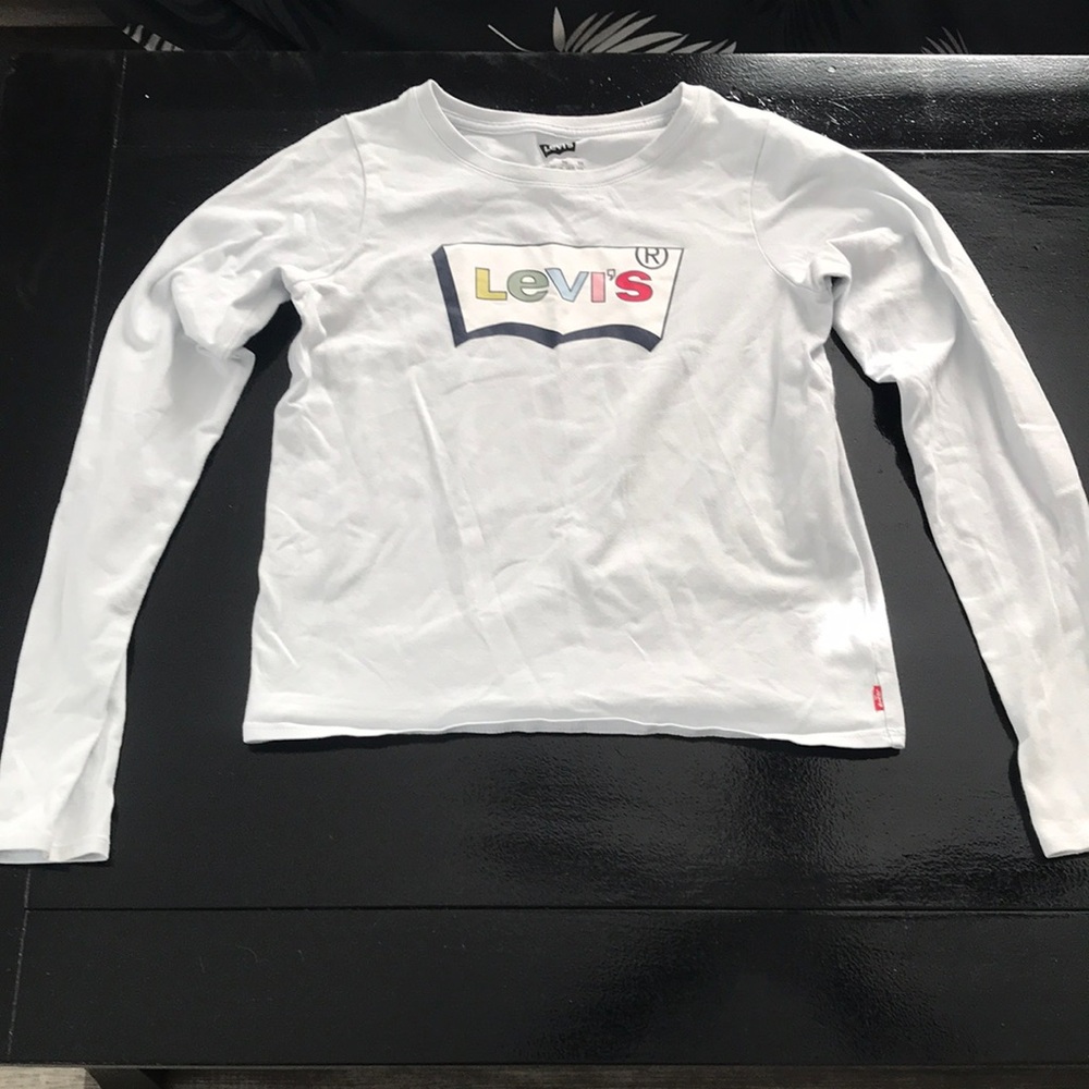 Levi's White Long-Sleeve Tee with Multicolor Logo